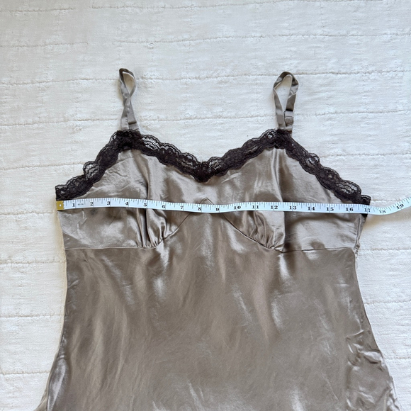 Laura Clement Silk Tank Top • Size: 12 - Picture 8 of 10